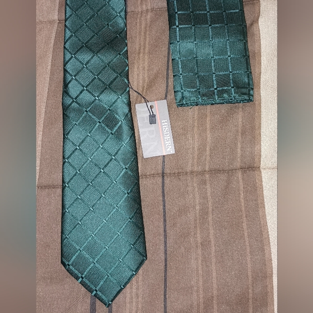 Men's‎ Hisdern Tie And Handkerchief Set Vibrant Green Quilted Pattern